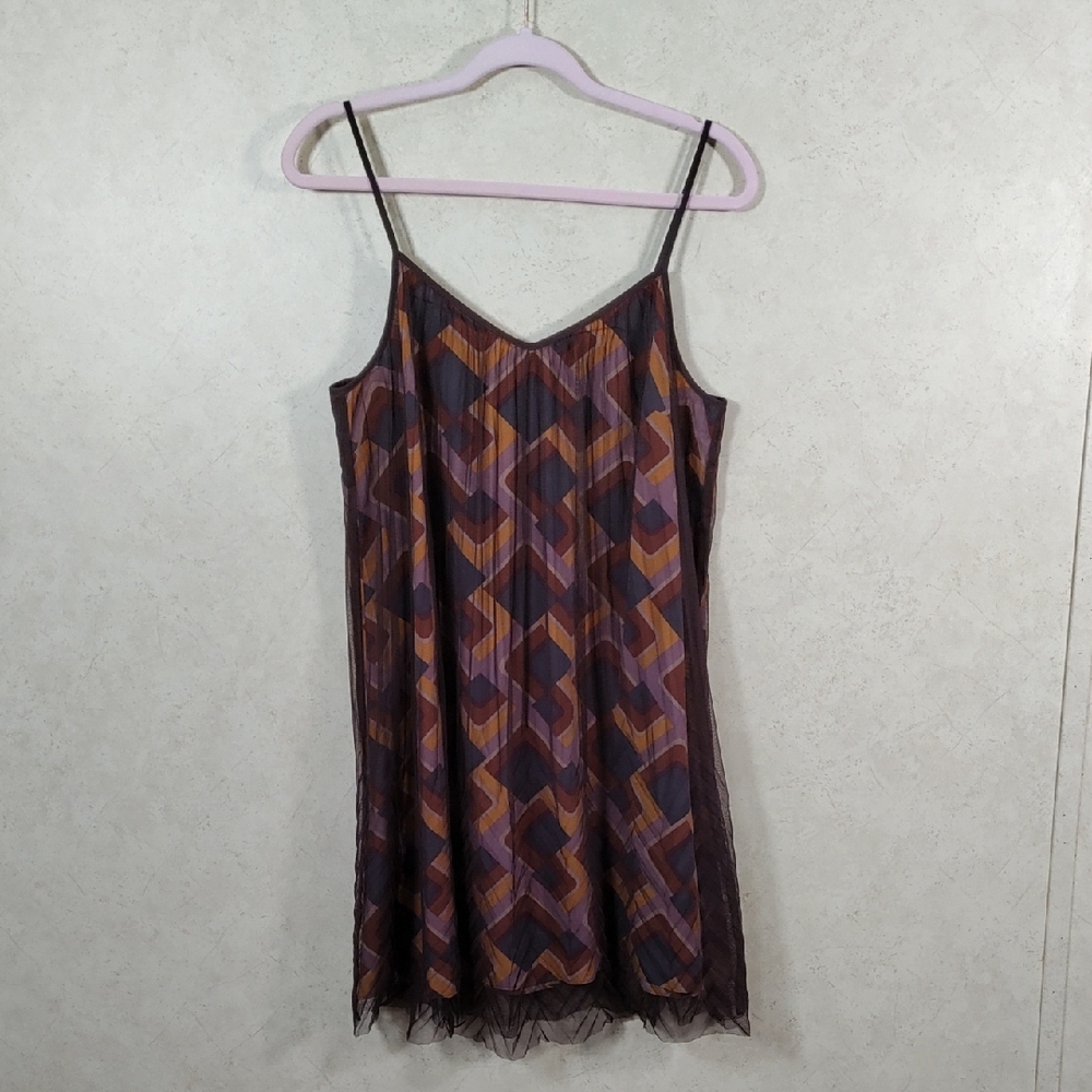 H194 Fossil brown mesh geometric spaghetti strap mini dress M